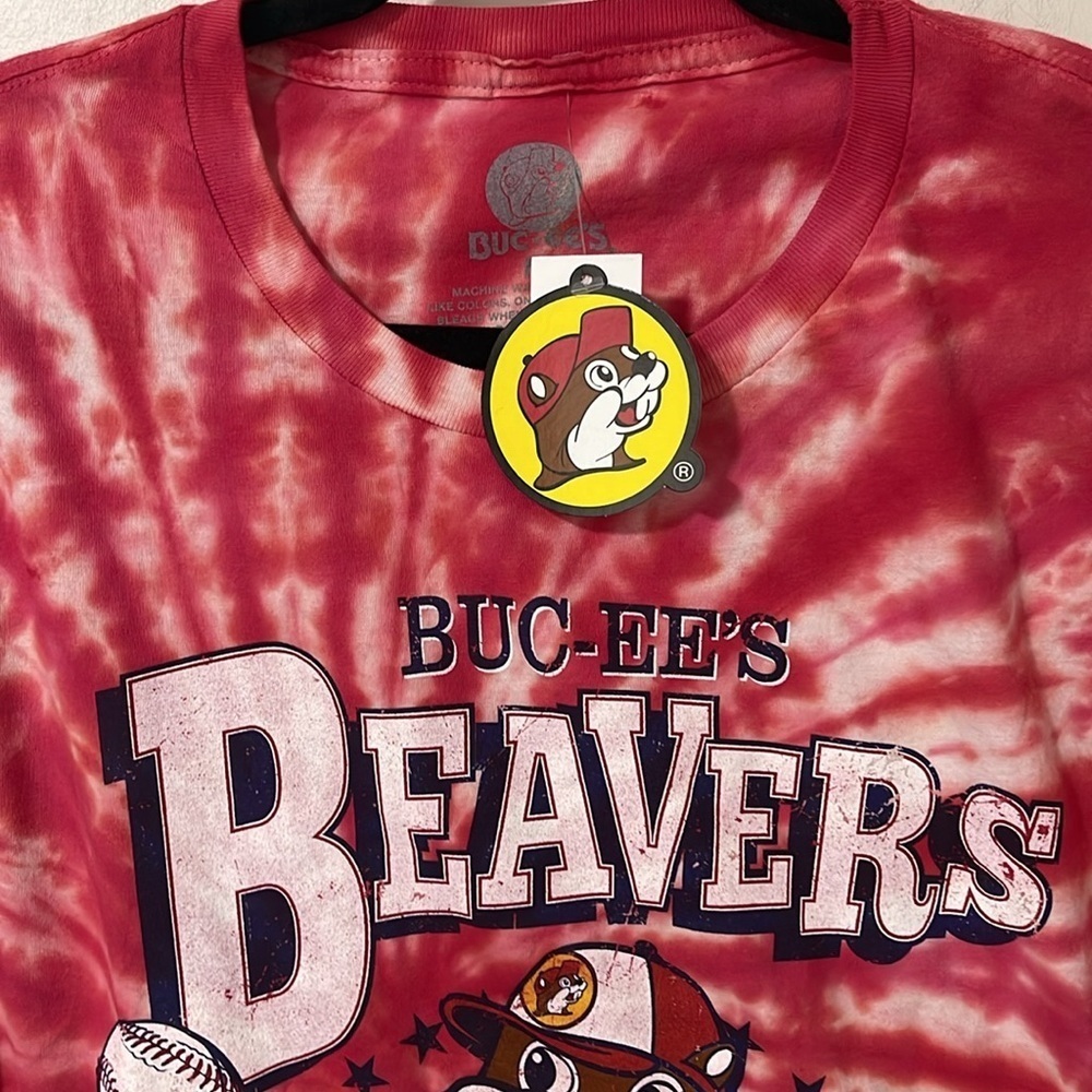 Buc-ee's Red Tie-Dye Women's Short Sleeve Tee - Picture 3 of 7